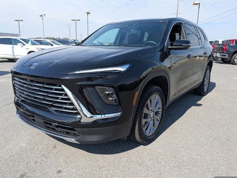 Used 2025 Buick Enclave Preferred image 8