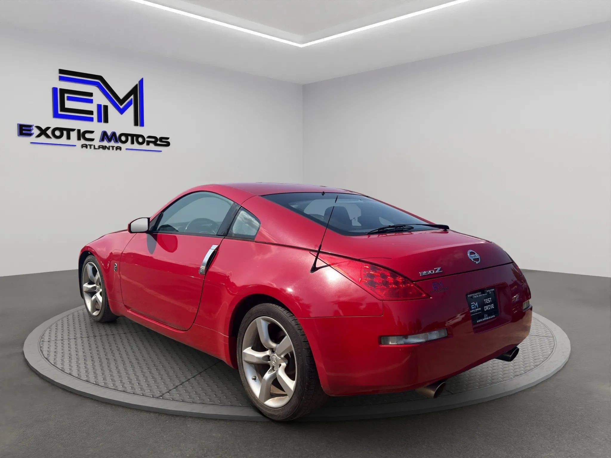 Used 2006 Nissan 350Z Enthusiast w/ (N93) Cargo Convenience Pkg RWD image 4