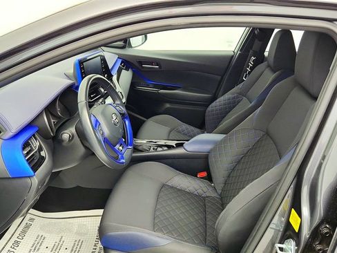 Used 2021 Toyota C-HR XLE FWD image 19