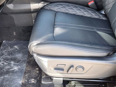 New 2026 Kia Sorento SX Prestige image 9