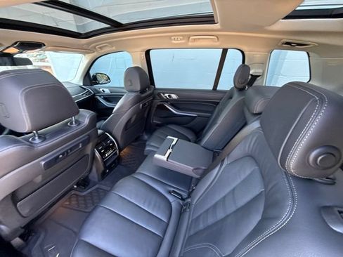 Used 2020 BMW X7 xDrive40i w/ Cold Weather Package AWD/4WD image 42