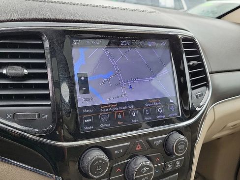 Used 2019 Jeep Grand Cherokee Overland image 20