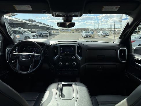 Used 2022 GMC Sierra 2500 Denali w/ Technology Package AWD/4WD image 12