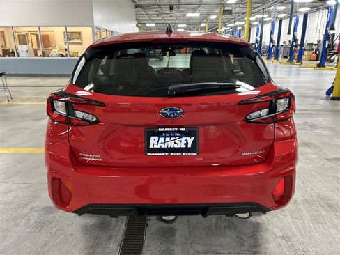 Certified 2025 Subaru Impreza 2.0i image 25