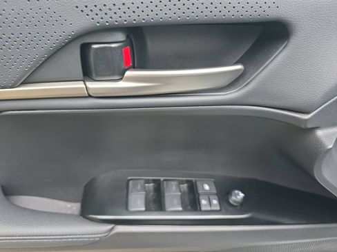 Used 2025 Toyota Camry XSE FWD image 20
