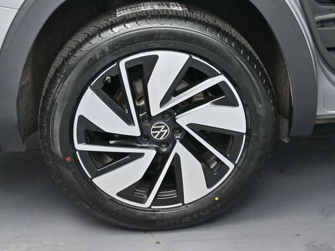 Used 2024 Volkswagen Atlas SEL image 38