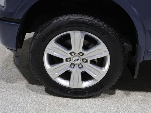 Used 2019 Ford F150 Platinum w/ Equipment Group 701A Luxury AWD/4WD image 10