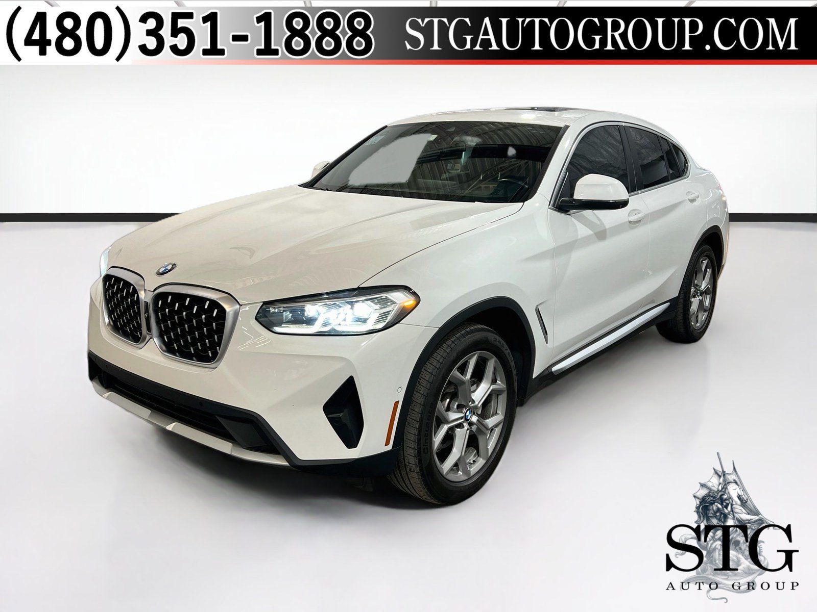 Used 2022 BMW X4 xDrive30i w/ Premium Package AWD/4WD image 1