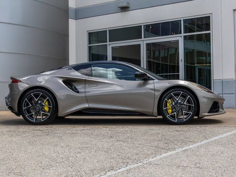 New 2026 Lotus Emira SE RWD image 9