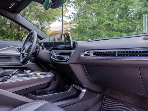 Used 2024 Cadillac Lyriq Tech RWD image 21