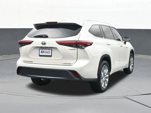 Used 2020 Toyota Highlander Limited FWD image 12