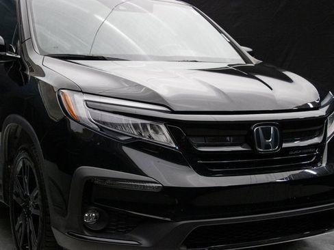Used 2021 Honda Pilot Elite image 3