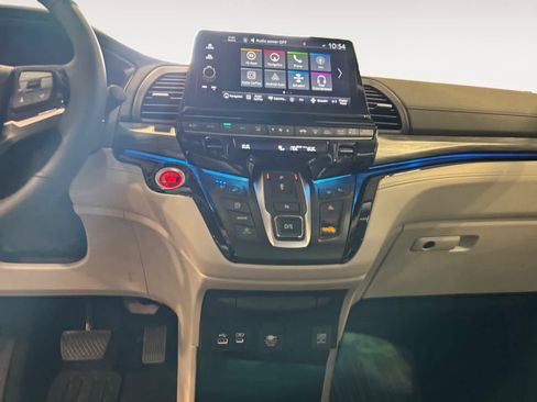 Used 2026 Honda Odyssey Elite image 12