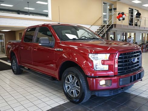 Used 2016 Ford F150 XLT w/ Equipment Group 302A Luxury AWD/4WD image 17