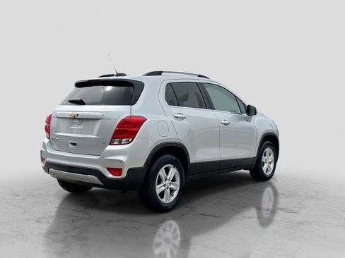 Used 2019 Chevrolet Trax LT w/ LT Convenience Package AWD/4WD image 6