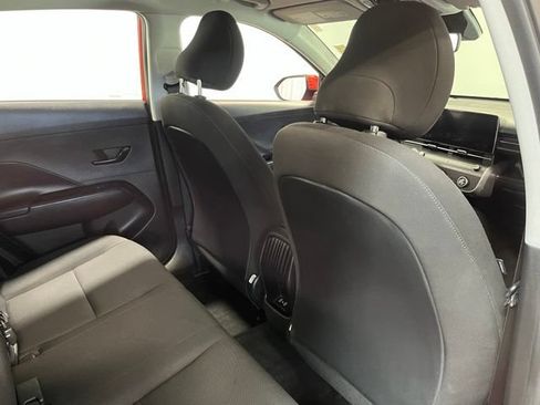 Used 2024 Hyundai Kona SE FWD image 15