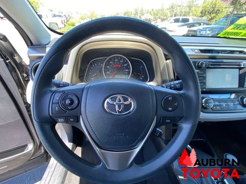 Used 2014 Toyota RAV4 XLE AWD/4WD image 34