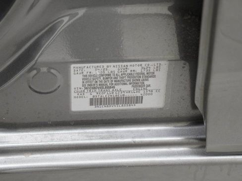 Used 2025 Nissan Versa S w/ Trunk Package FWD image 44