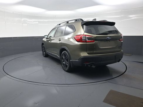 Used 2023 Subaru Ascent Onyx Edition AWD/4WD image 5
