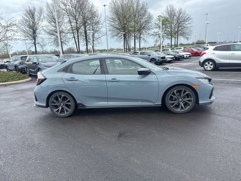 Used 2018 Honda Civic Sport image 9