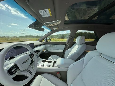 New 2026 Genesis GV70 2.5T Advanced AWD/4WD image 19