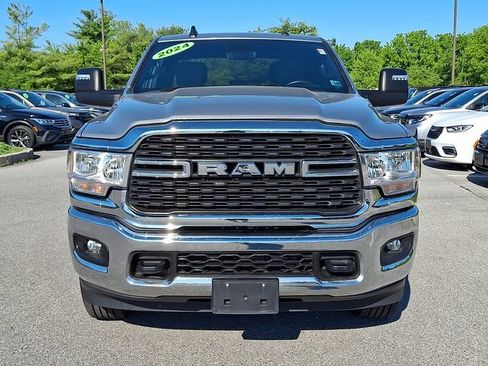 Used 2024 RAM 2500 Big Horn AWD/4WD image 2