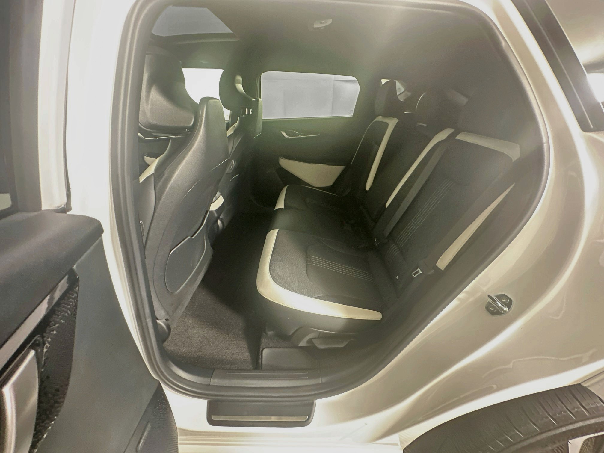 Used 2024 Kia EV6 GT-Line RWD image 28