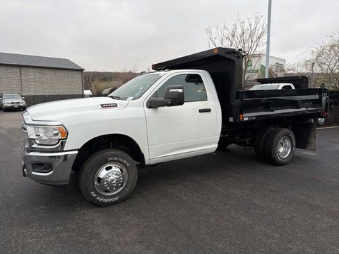 New 2024 RAM 3500 Tradesman image 6