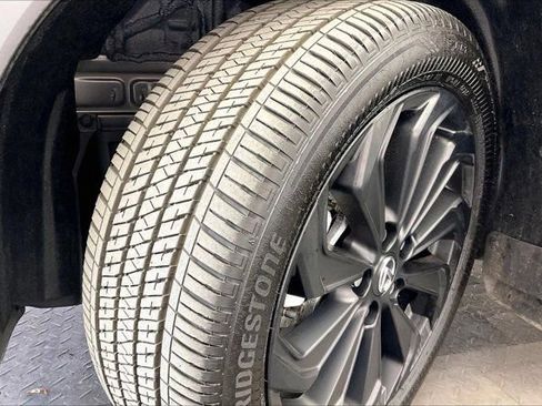 Used 2025 Lexus UX 300h FWD w/ Accessory Package (Z1) image 33