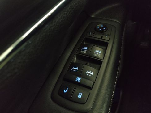 Used 2021 Jeep Grand Cherokee Limited w/ Quick Order Package 28K 80th RWD image 27