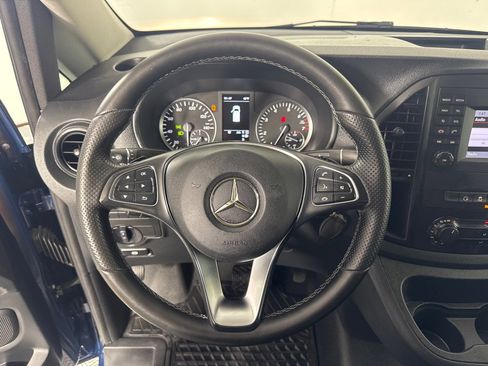 Used 2018 Mercedes-Benz Metris image 15