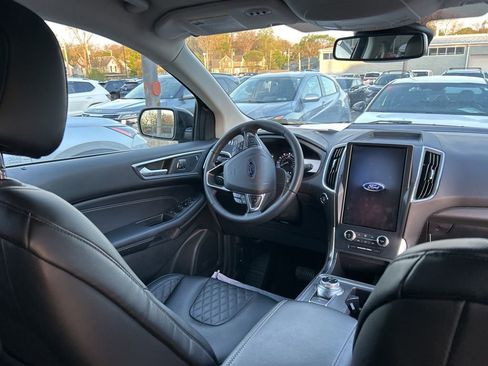 Used 2024 Ford Edge Titanium w/ Equipment Group 301A image 10