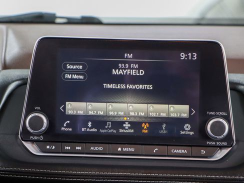 Used 2023 Nissan Rogue SV image 19