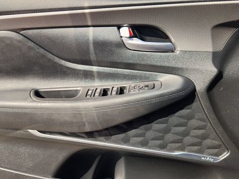 Used 2019 Hyundai Santa Fe SEL FWD image 22