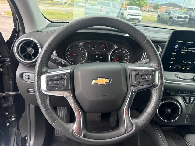 Used 2024 Chevrolet Blazer LT w/ Convenience Package FWD image 15