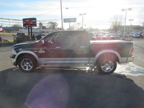 Used 2016 RAM 1500 Laramie w/ Convenience Group image 2