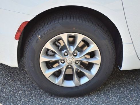 New 2026 Chrysler Pacifica Select image 11