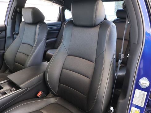 Used 2021 Honda Accord Sport image 19