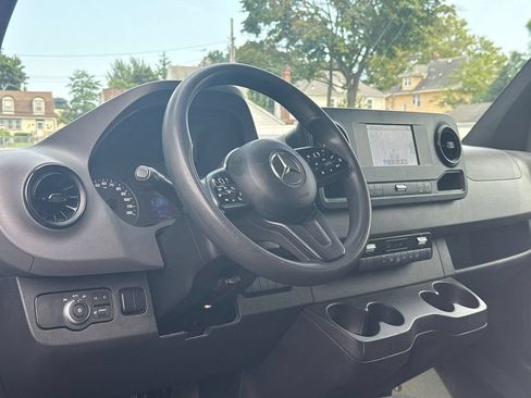 Used 2019 Mercedes-Benz Sprinter 170 image 17