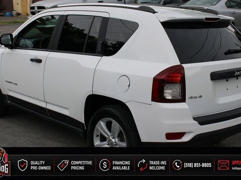 Used 2014 Jeep Compass Sport AWD/4WD image 2