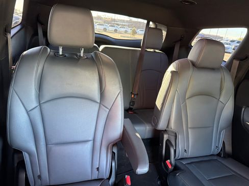 Used 2022 Buick Enclave Premium image 18