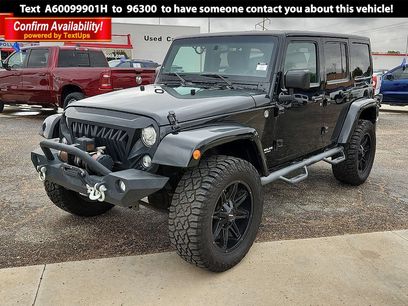 Used 2017 Jeep Wrangler Unlimited Rubicon w/ Connectivity Group