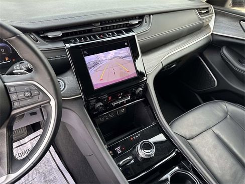 Used 2022 Jeep Grand Cherokee L Limited image 26