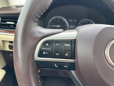 Used 2018 Lexus ES 350 w/ Navigation System Package image 47