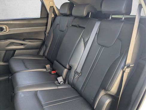 Used 2023 Kia Sorento S AWD/4WD image 19