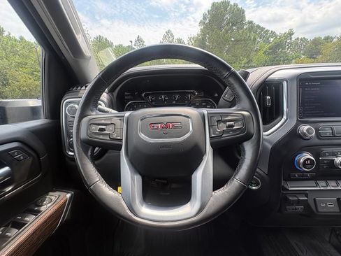Used 2022 GMC Sierra 2500 SLE w/ SLE Value Package; AWD/4WD image 16