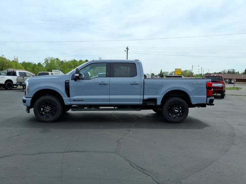 Used 2024 Ford F250 Lariat w/ Lariat Ultimate Package AWD/4WD image 3