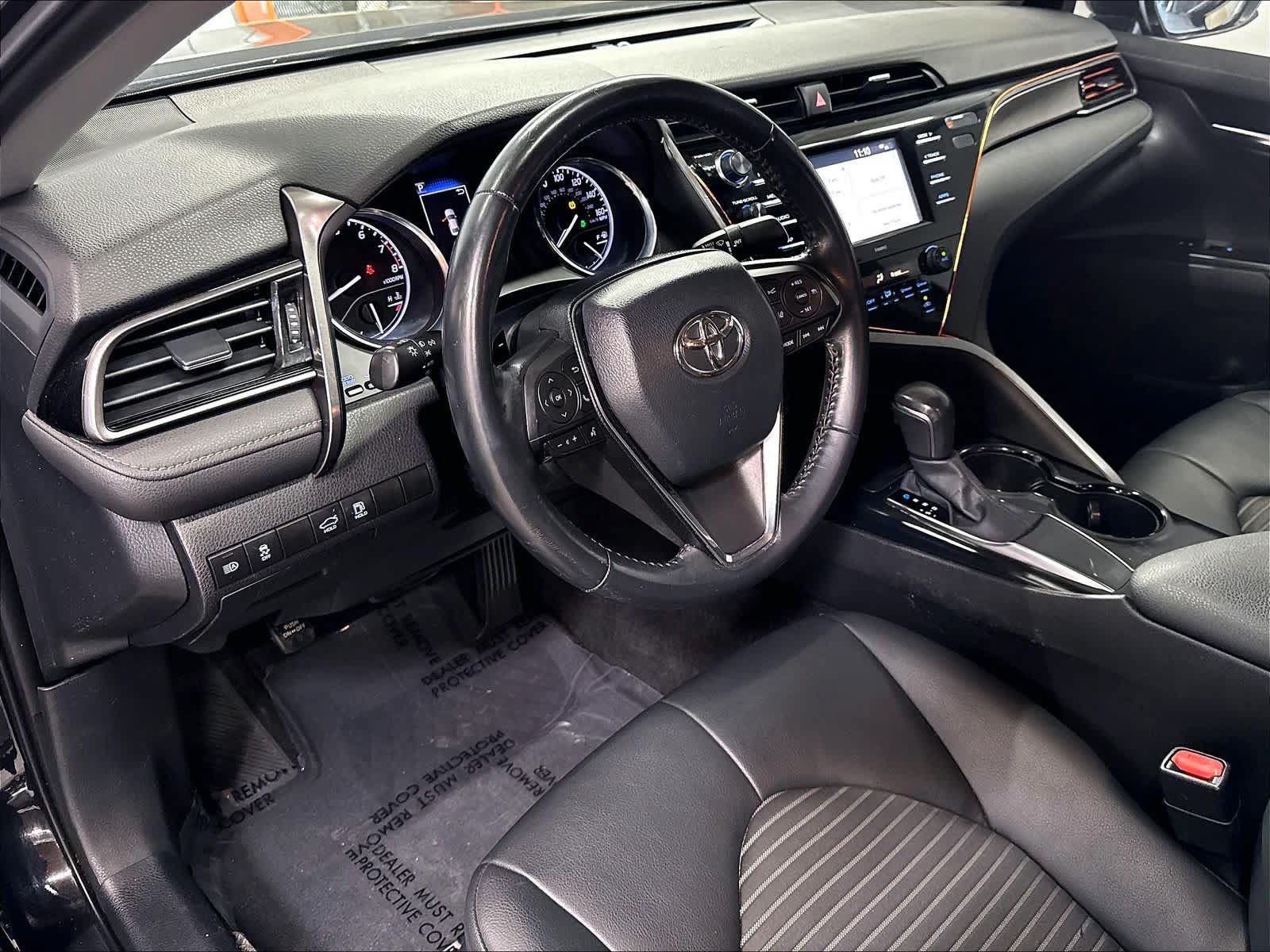 Used 2020 Toyota Camry SE FWD image 15