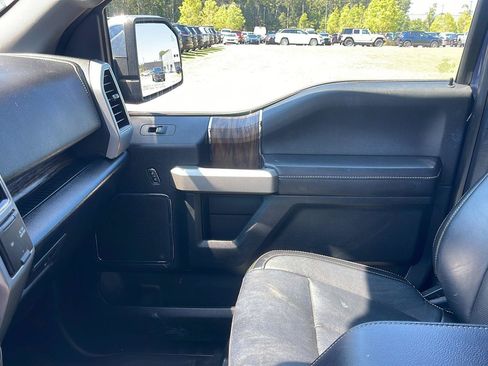 Used 2018 Ford F150 Lariat w/ Equipment Group 502A Luxury RWD image 29