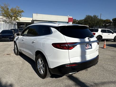 Used 2019 Buick Enclave Essence image 4